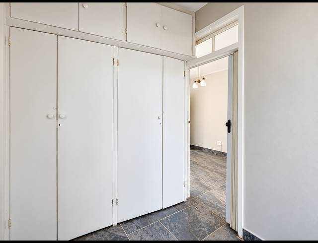 2 BEDROOM FLAT FOR SALE IN PEACEHAVEN